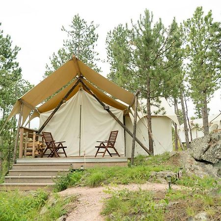 Under Canvas Mount Rushmore Кистон Экстерьер фото