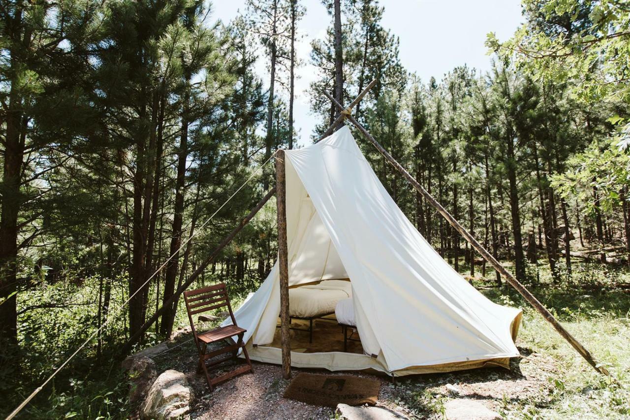 Under Canvas Mount Rushmore Кистон Экстерьер фото