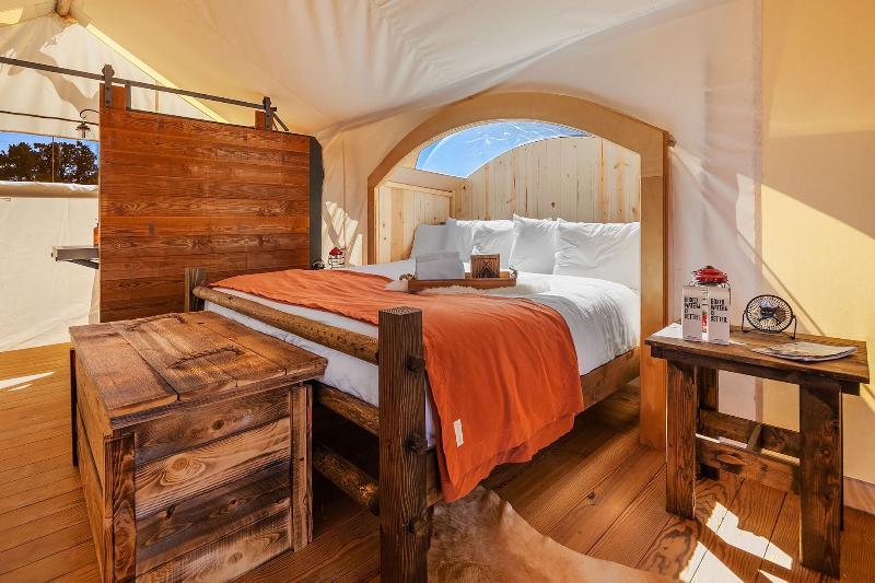 Under Canvas Mount Rushmore Кистон Экстерьер фото